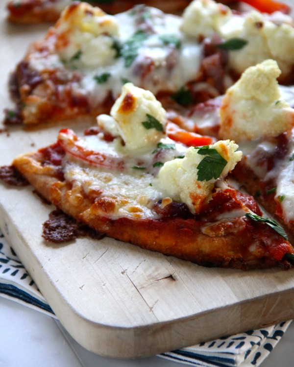 naan pizza with roasted cauliflower 