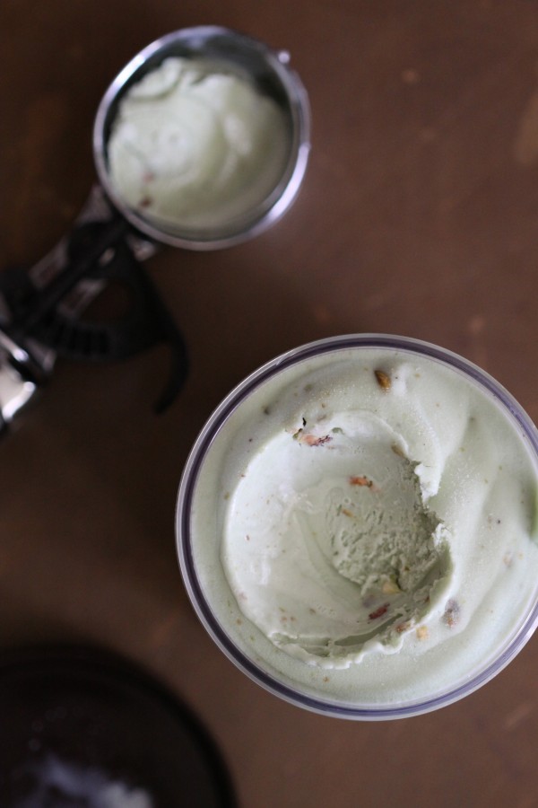 pistachio ice cream with brown butter crumble