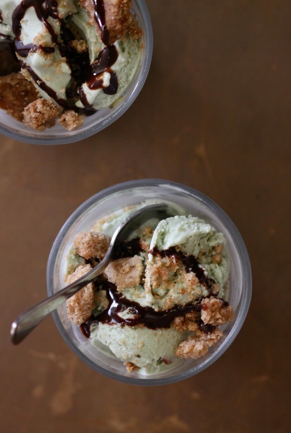 pistachio ice cream with brown butter crumble