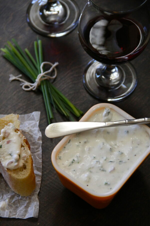 whipped cottage cheese herb spread www.climbinggriermountain.com