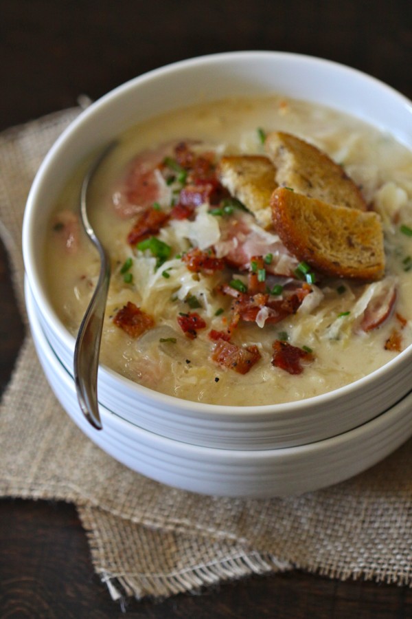 spicy reuben chowder with brown butter rye croutons www.climbinggriermountain.com