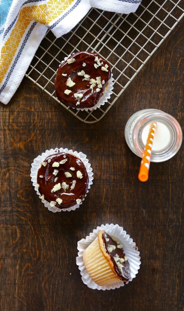 gingerbread muffins with dark chocolate glaze www.climbinggriermountain.com