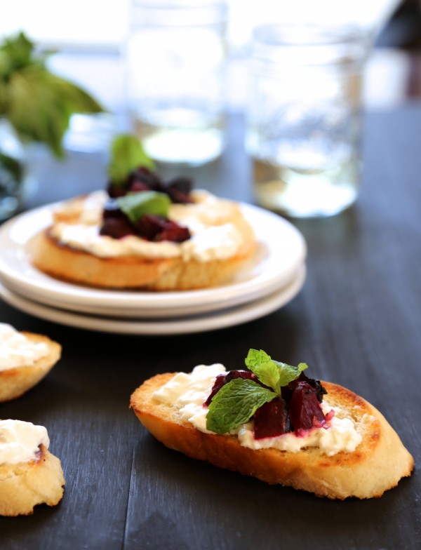 roasted balsamic beet and burrata crostini with fresh mint www.climbinggriermountain.com