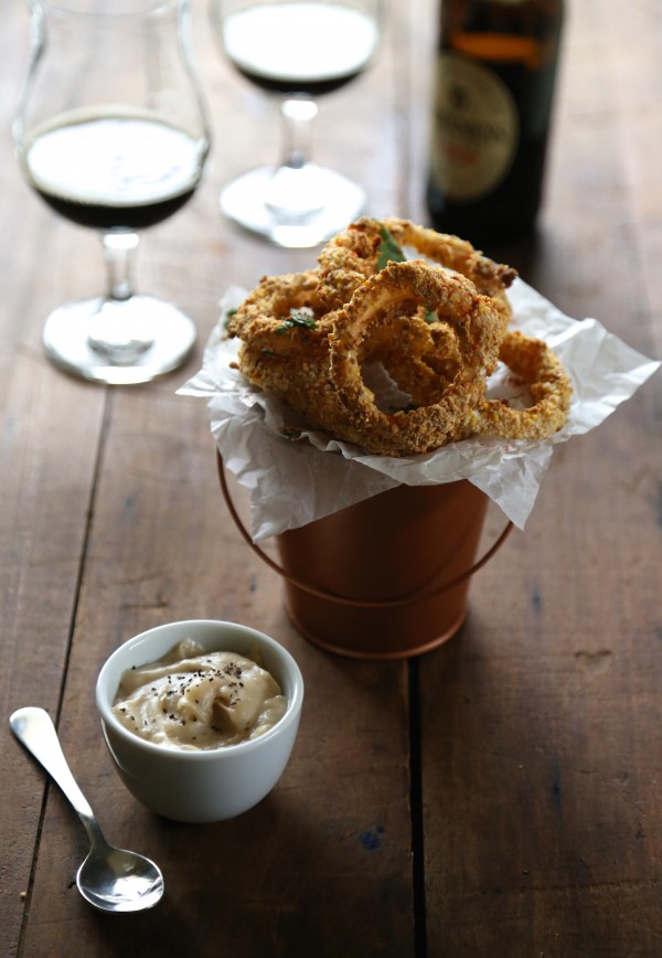 oven fried guinness onion rings with stout gravy www.climbinggriermountain.com
