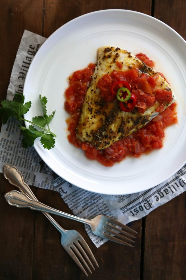 curry spiced barramundi with tomato-ginger sauce www.climbinggriermountain.com