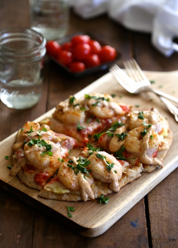 shrimp and grit naan pizza with cajun remoulade sauce www.climbinggriermountain.com