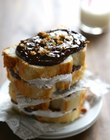 nutella s'more angel food cake sammies with marshmallow frosting www.climbinggriermountain.com