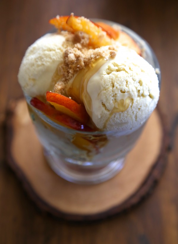 bourbon honey ice cream with brown butter crumble & fresh peaches www.climbinggriermountain.com