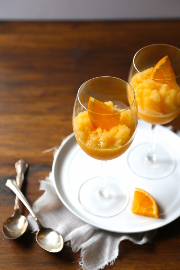 orange-peach mimosa slushies 