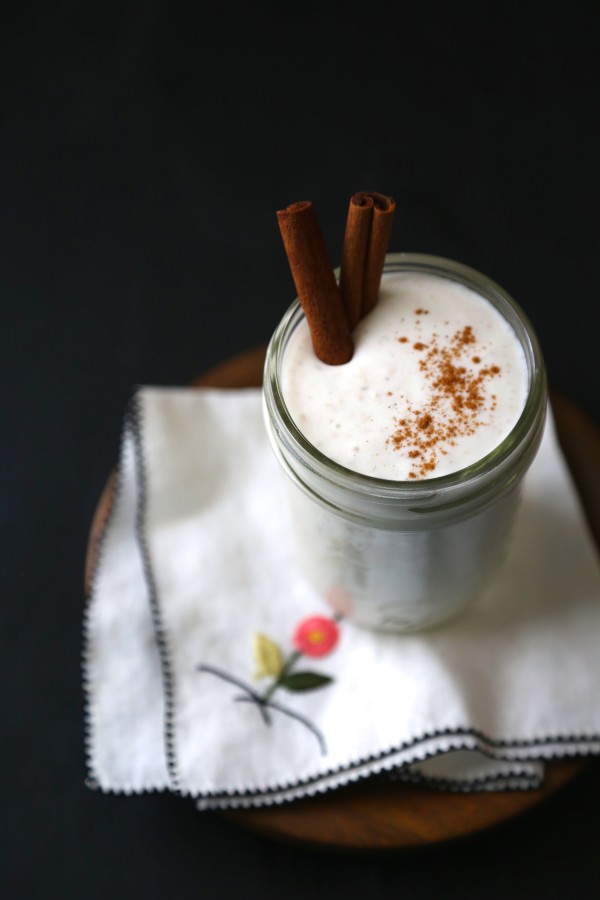 overnight cinnamon roll oat smoothie