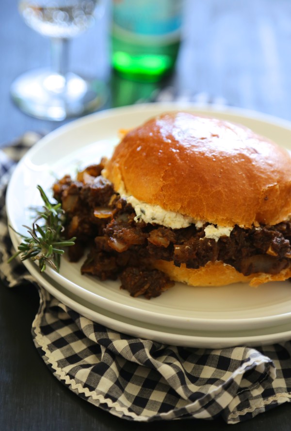 sloppy mushroom joes with rosemary honey goat cheese www.climbinggriermountain.com