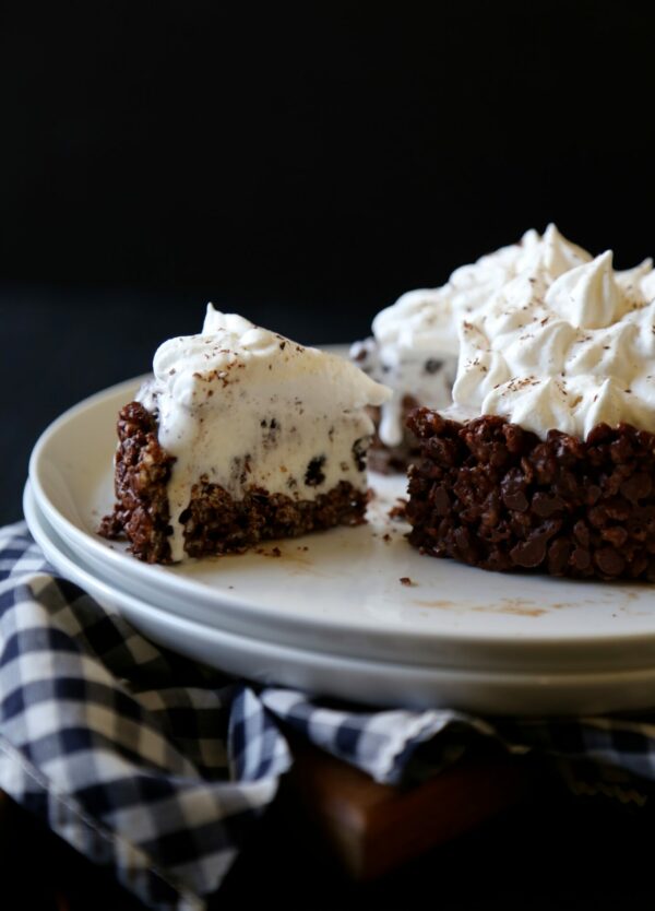 salted oreo ice cream pie www.climbinggriermountain.com