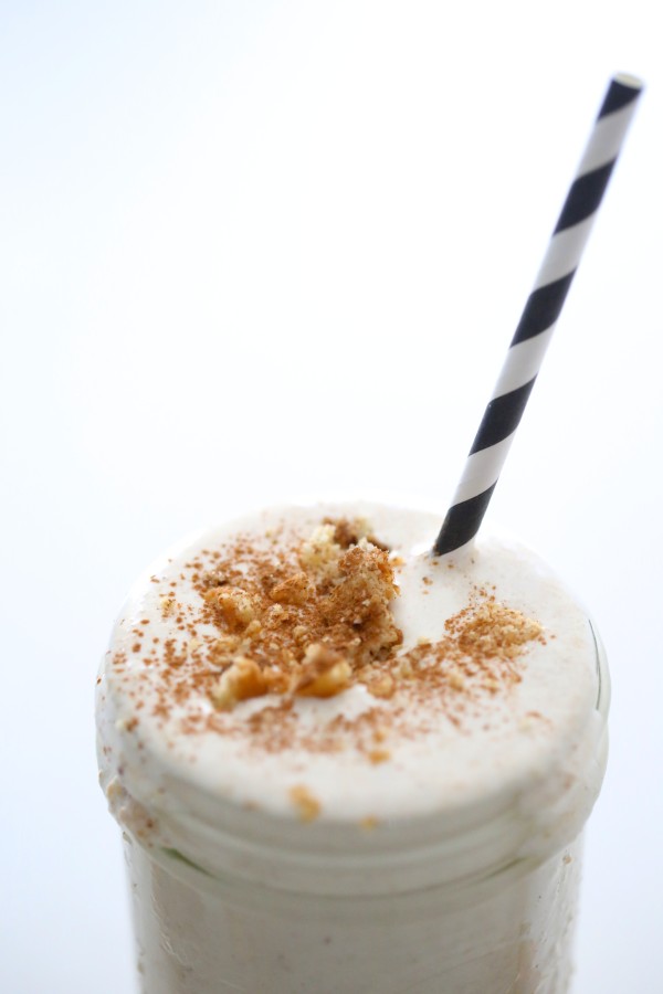 five minute cinnamon roll milkshake www.climbinggriermountain.com II