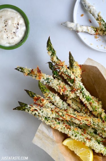 baked-asparagus-fries-with-garlic-aioli-recipe-copy