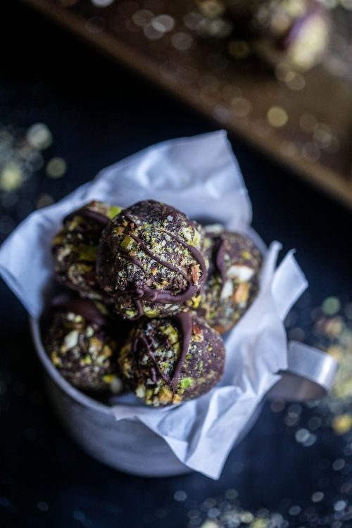 dark-chocolate-brownie-energy-bites-www-climbinggriermountain-com-ii