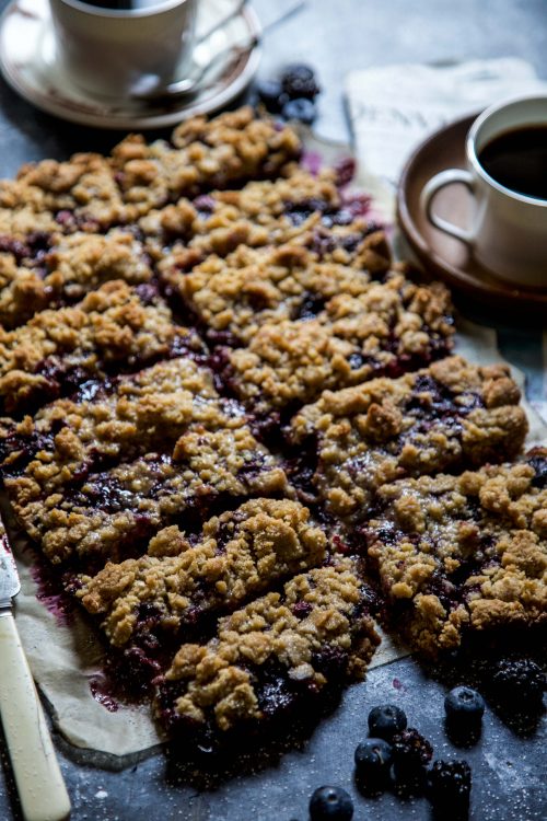 Blackberry Bliss Crumble Bars