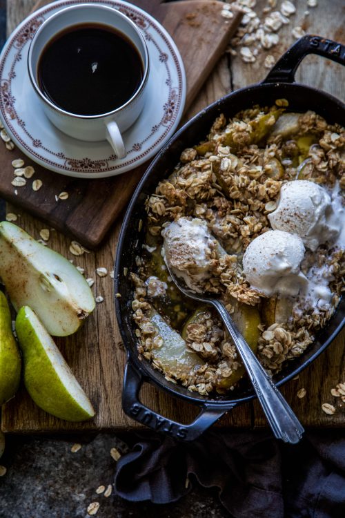 Ginger Pear Oatmeal Cookie Crisp
