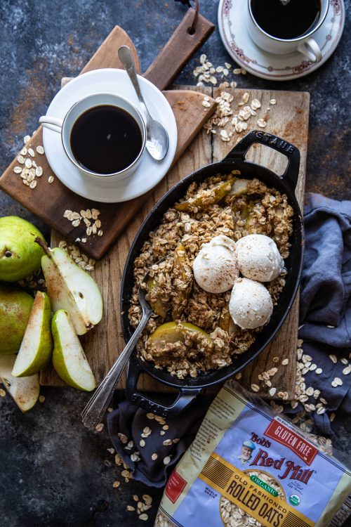 Ginger Pear Oatmeal Cookie Crisp