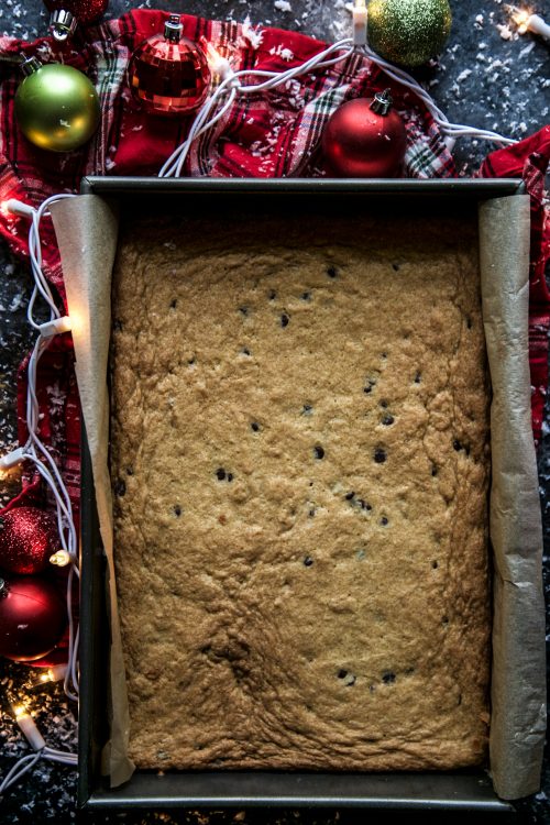 Peppermint Chocolate Chip Cookie Bars