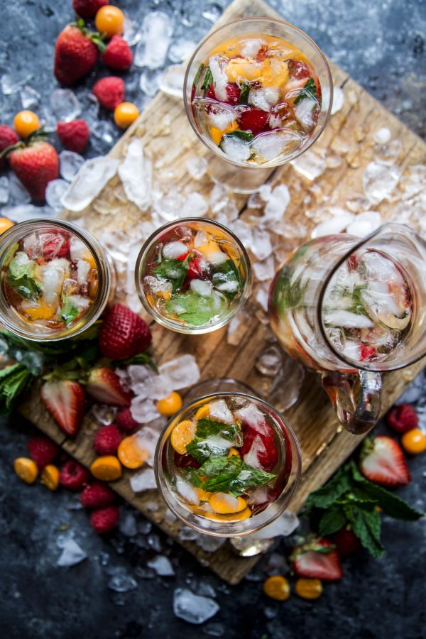 Sweet Tea Sangria with Fresh Mint