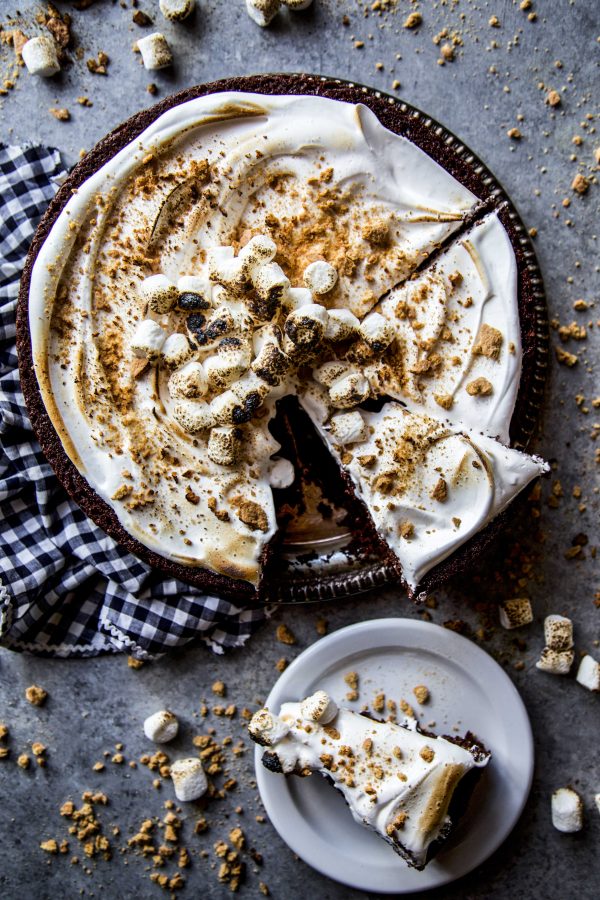 One-Bowl S'mores Cake www.climbinggriermountain.com.