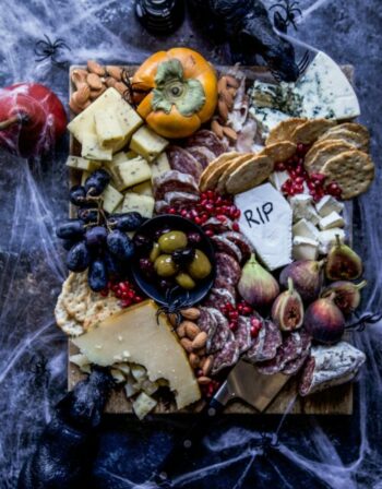 Deathly-Hallow-Charcuterie-Board