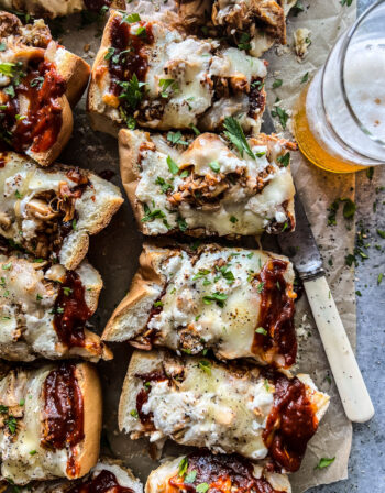 BBQ CHICKEN BAGUETTE PIZZA WITH SMOKED MOZZARELLA