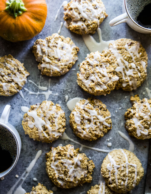 Pumpkin Oatmeal Cookies with Maple Glaze www.thecuriousplate.com