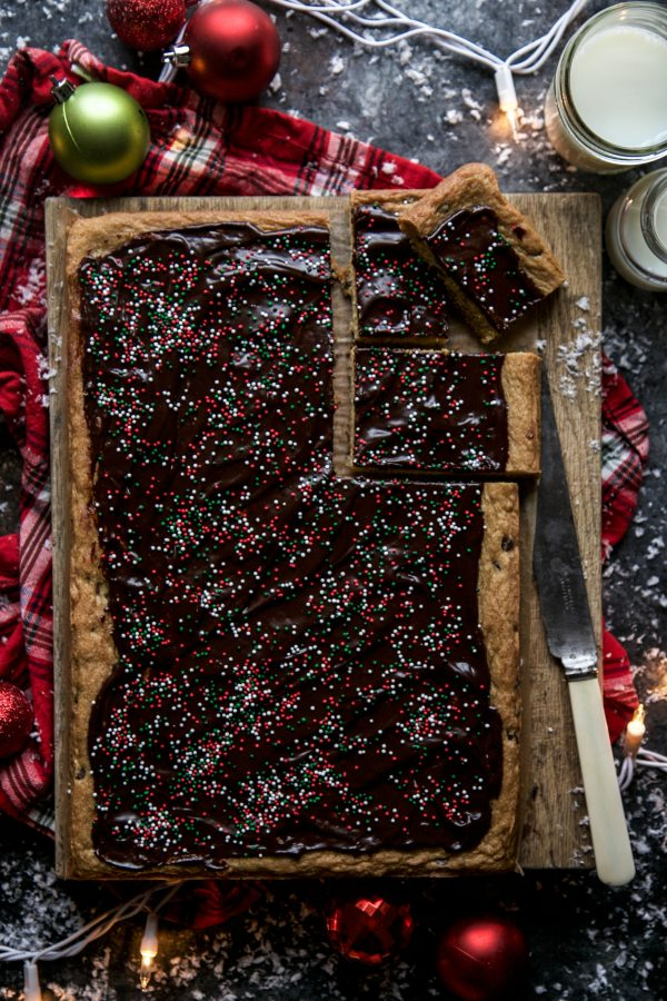 Peppermint Chocolate Chip Cookie Bars