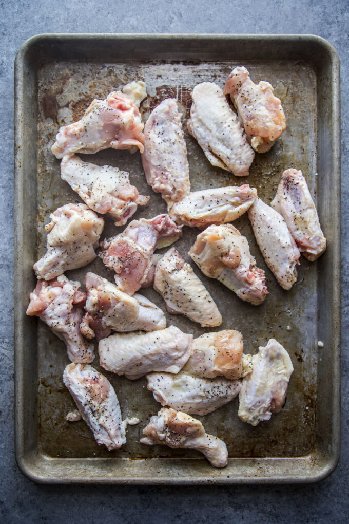 seasoned chicken wings