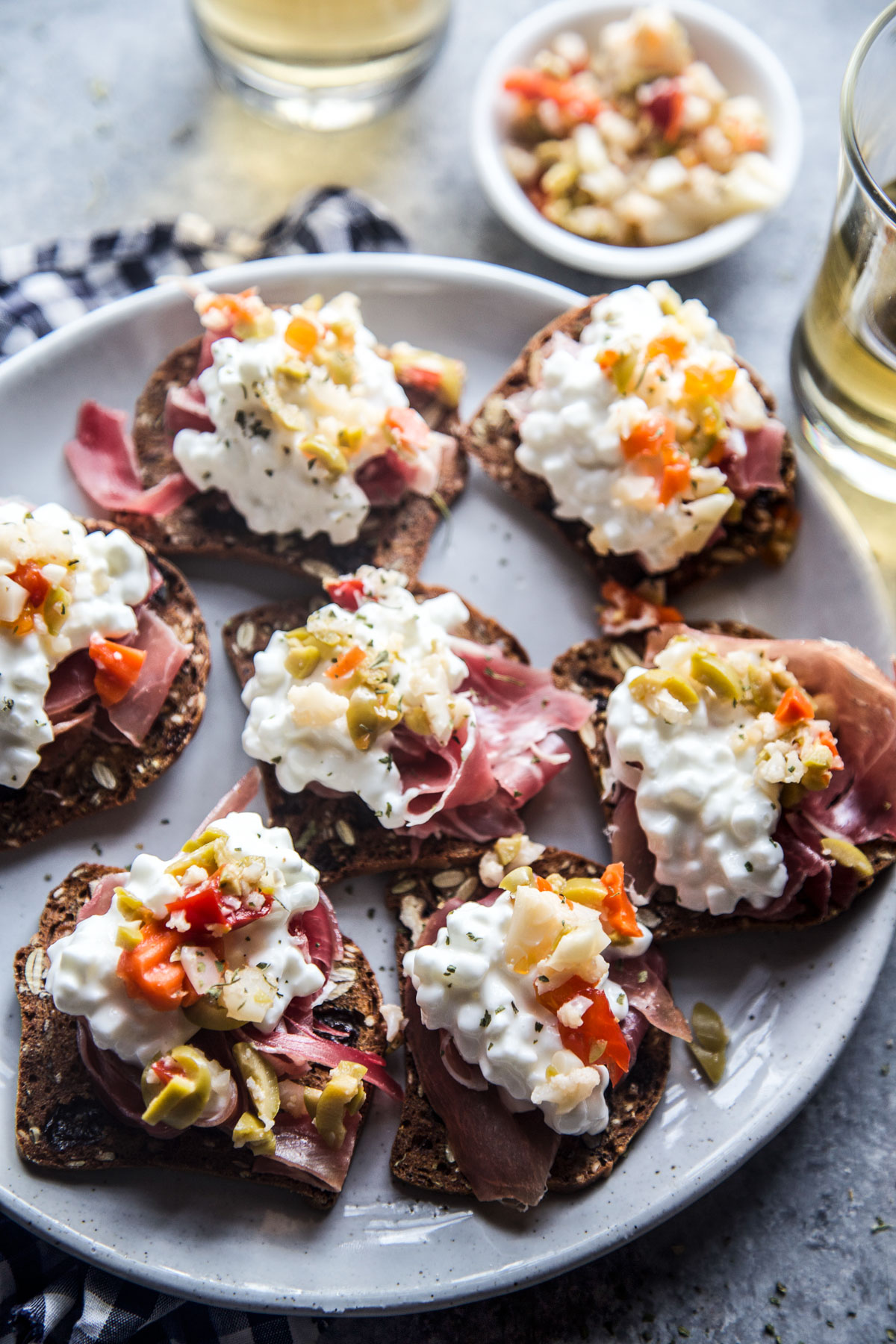 Cottage Cheese Cracker Bites