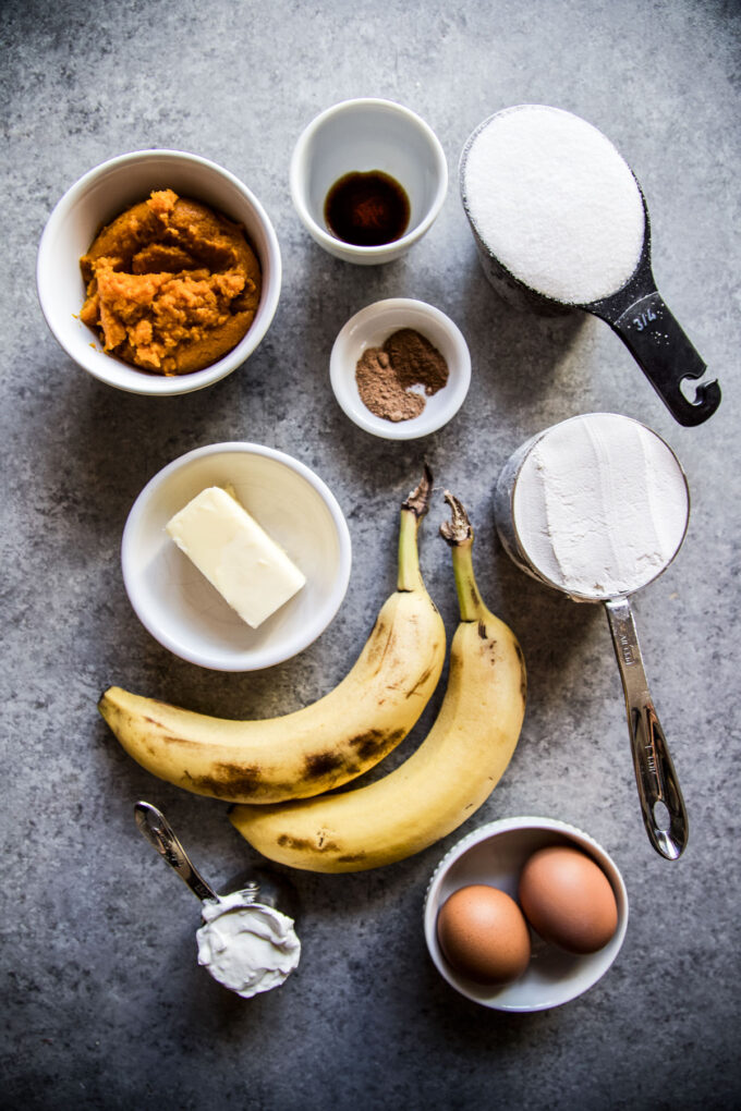 ingredients used to make pumpkin banana cake
