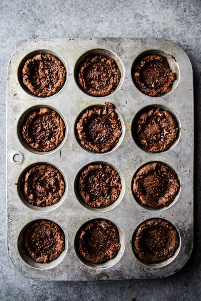 chocolate cookie cups in a pan